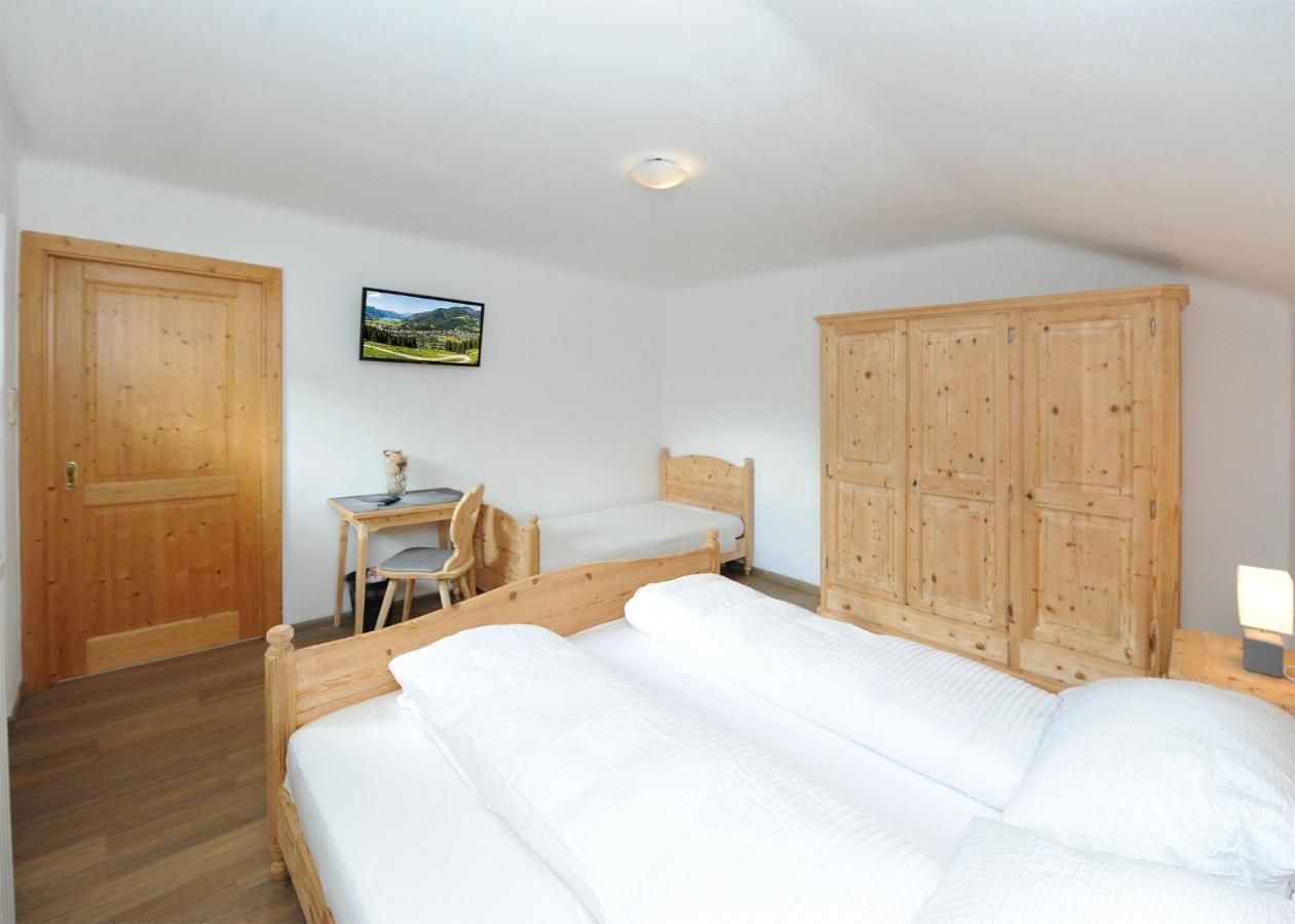 Chalet Gloria - Doppel- Und Mehrbettzimmer Bruck an der Grossglocknerstrasse Luaran gambar