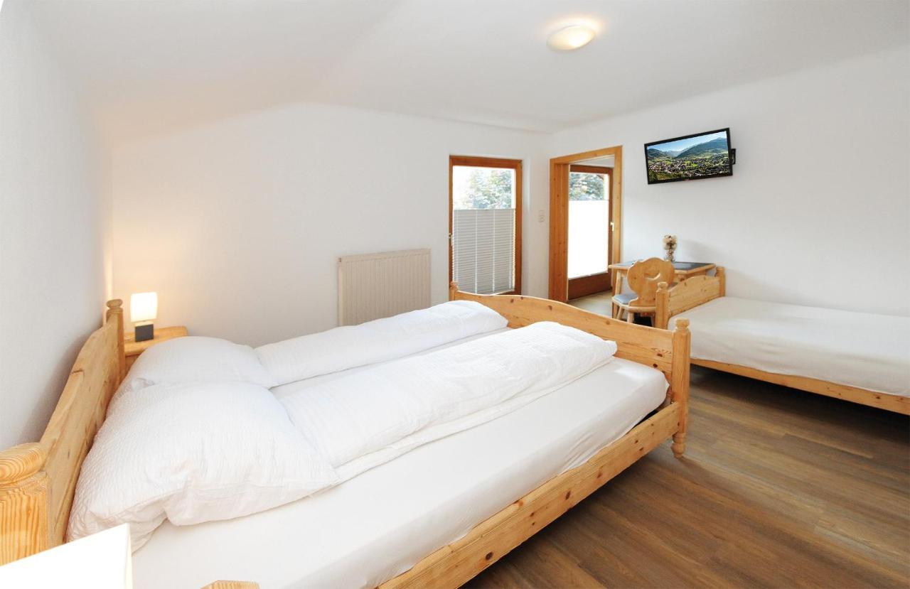 Chalet Gloria - Doppel- Und Mehrbettzimmer Bruck an der Grossglocknerstrasse Luaran gambar