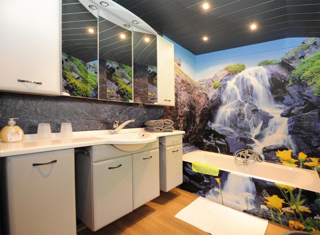 Chalet Gloria - Doppel- Und Mehrbettzimmer Bruck an der Grossglocknerstrasse Luaran gambar