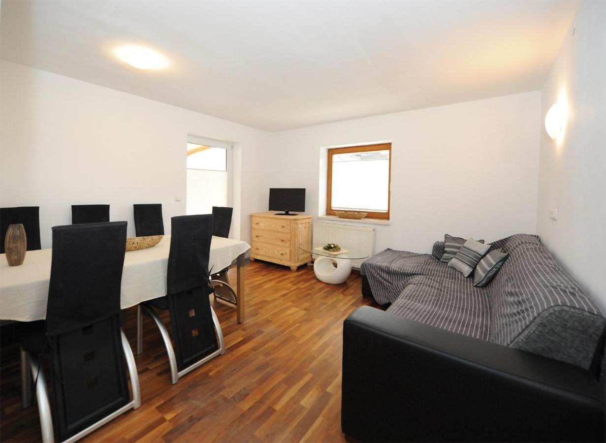 Chalet Gloria - Doppel- Und Mehrbettzimmer Bruck an der Grossglocknerstrasse Luaran gambar